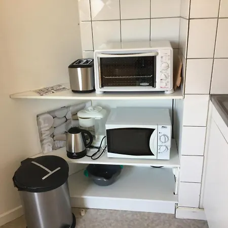 Grand En Hyper-centre De Avec Balcon, Proche Plage, Parking, Et Prestations Disponibles Apartamento Cabourg